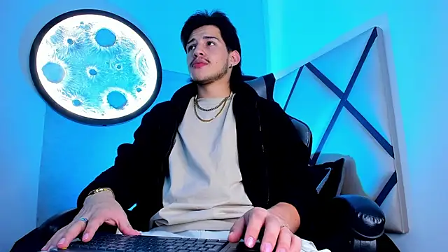 nathan-ferrara online show from September 12, 2025, 8:41 pm