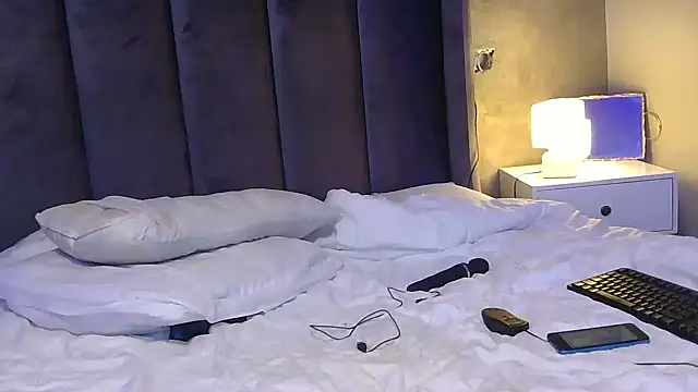 Snapshot of Ivysol chatting on October 6, 2025, 11:49 pm Ivysol online show from October 6, 2025, 11:49 pm