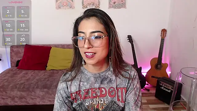 Snapshot of Susanahendrix chatting on November 8, 2025, 5:27 pm Susanahendrix online show from November 8, 2025, 5:27 pm