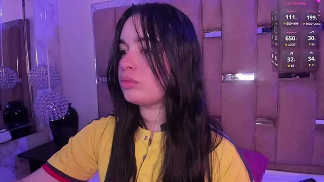 KateLee online show from April 10, 2026, 5:36 am