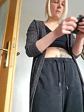 Sunny-Sin online show from March 1, 2026, 10:37 am