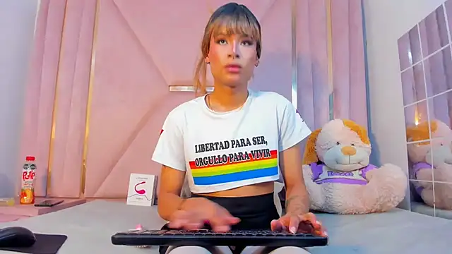 Snapshot of jazmin_waked chatting on October 13, 2025, 3:19 am jazmin waked online show from October 13, 2025, 3:19 am