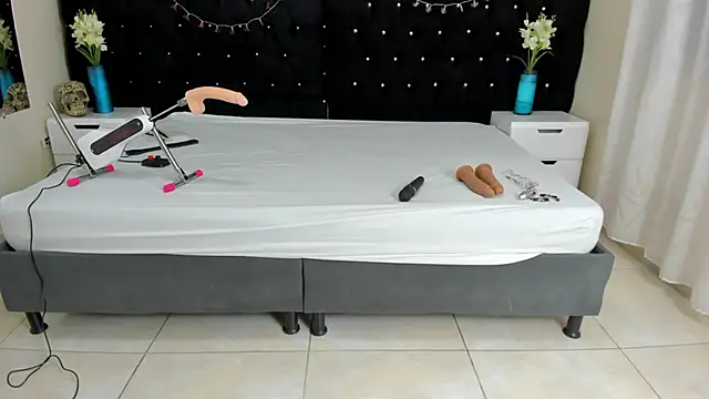 Snapshot of Lisa_sweetas chatting on October 22, 2025, 7:35 pm Lisa sweetas online show from October 22, 2025, 7:35 pm