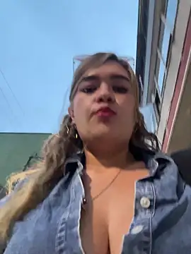 Snapshot of miss_berlyn chatting on June 3, 2026, 11:20 pm miss berlyn online show from June 3, 2026, 11:20 pm