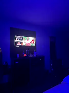 BigMfLuther online show from December 16, 2025, 4:39 am