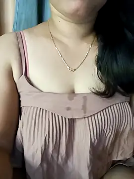 Snapshot of babyangela14 chatting on October 19, 2025, 4:26 am babyangela14 online show from October 19, 2025, 4:26 am