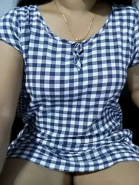 Snapshot of babyangela14 chatting on October 29, 2025, 3:44 pm babyangela14 online show from October 29, 2025, 3:44 pm