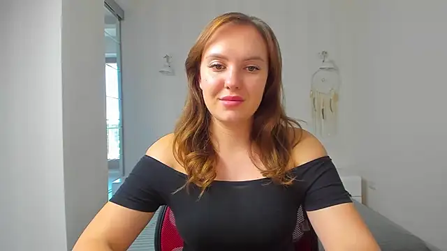 EmmaNorman online show from September 26, 2025, 2:02 pm