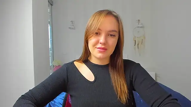 EmmaNorman online show from October 19, 2025, 12:19 pm