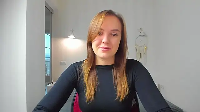 EmmaNorman online show from September 30, 2025, 7:14 am