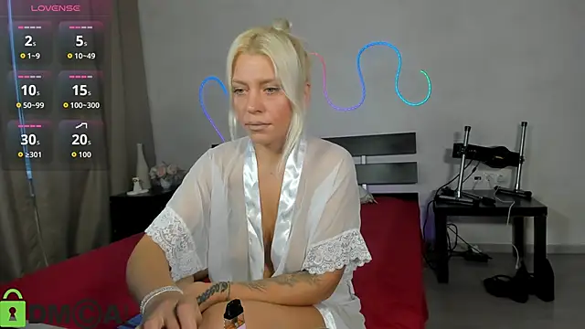 Snapshot of Stasy_Traiin chatting on September 23, 2025, 1:01 am Stasy Traiin online show from September 23, 2025, 1:01 am