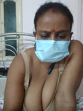 Snapshot of Barna_Love chatting on November 16, 2025, 5:39 pm Barna Love online show from November 16, 2025, 5:39 pm