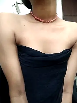 Snapshot of Naina_04 chatting on September 17, 2025, 3:52 am Naina 04 online show from September 17, 2025, 3:52 am