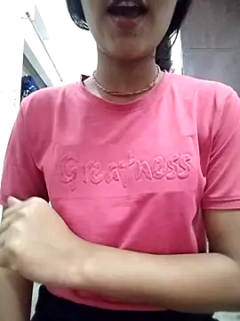 Snapshot of Naina_04 chatting on September 25, 2025, 4:13 pm Naina 04 online show from September 25, 2025, 4:13 pm