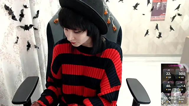 Snapshot of MistyDark chatting on October 27, 2025, 10:16 am MistyDark online show from October 27, 2025, 10:16 am