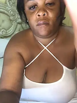 KINKYBOOTI22 online show from April 11, 2026, 4:20 am