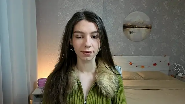 KellyShines online show from December 17, 2025, 2:22 pm