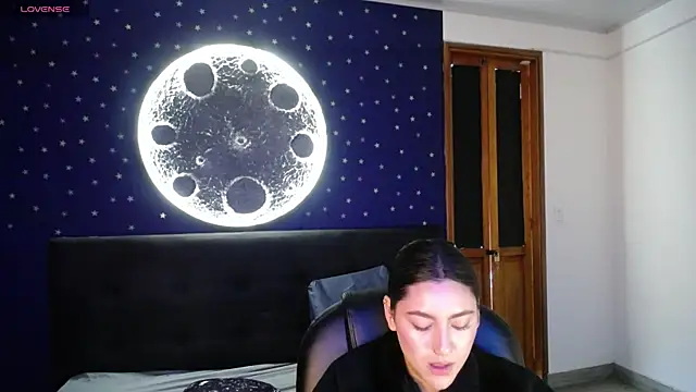 Megara 25 online show from July 5, 2026, 6:26 pm