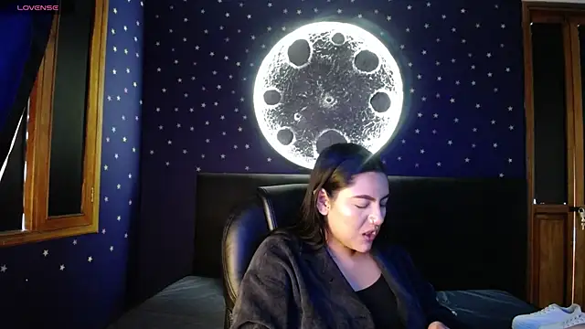 Megara 25 online show from April 22, 2026, 5:09 pm