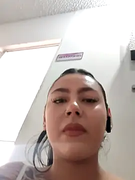 Snapshot of Megara_25 chatting on October 25, 2025, 5:13 pm Megara 25 online show from October 25, 2025, 5:13 pm