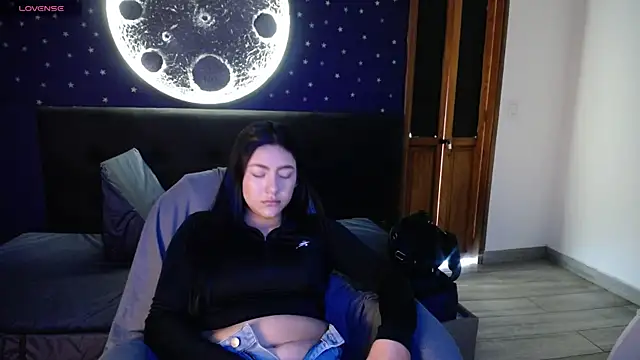 Megara 25 online show from April 14, 2026, 3:28 pm