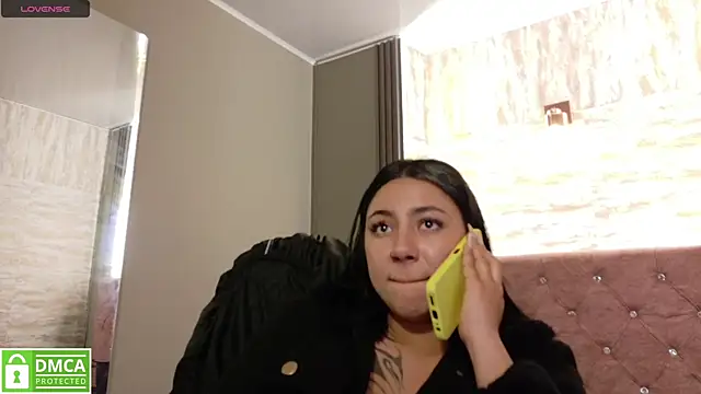 Snapshot of Megara_25 chatting on October 11, 2025, 5:25 pm Megara 25 online show from October 11, 2025, 5:25 pm