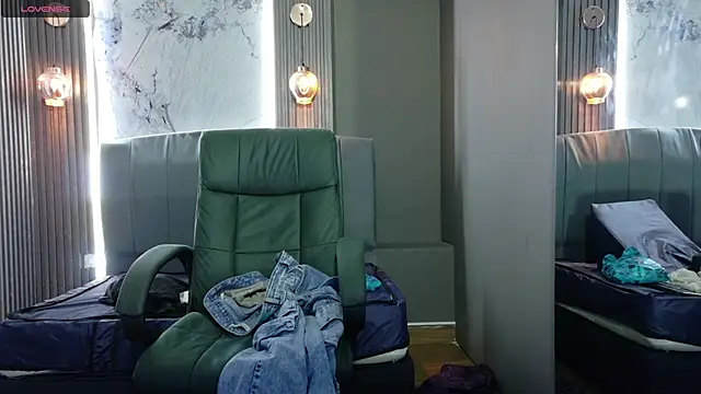 Snapshot of Megara_25 chatting on September 20, 2025, 12:21 pm Megara 25 online show from September 20, 2025, 12:21 pm