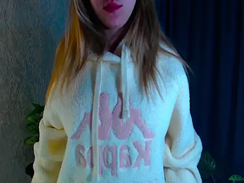 arlana klart online show from October 5, 2025, 12:34 am