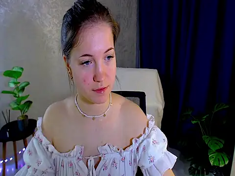 arlana klart online show from November 16, 2025, 2:05 am