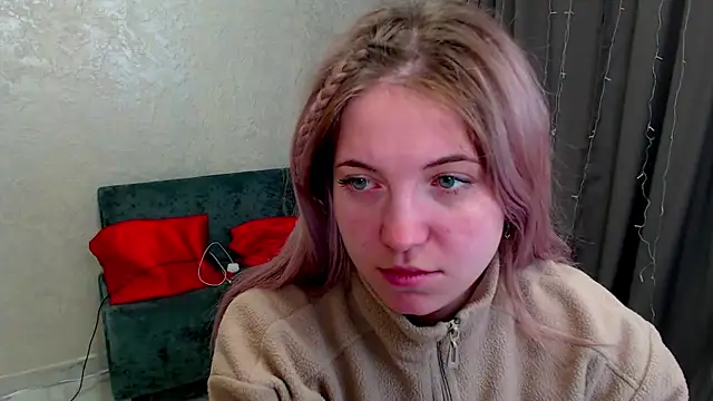 Snapshot of arlana_klart chatting on March 3, 2026, 1:34 am arlana klart online show from March 3, 2026, 1:34 am