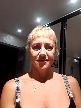 Snapshot of KissMiSveet chatting on September 18, 2025, 5:16 pm KissMiSveet online show from September 18, 2025, 5:16 pm