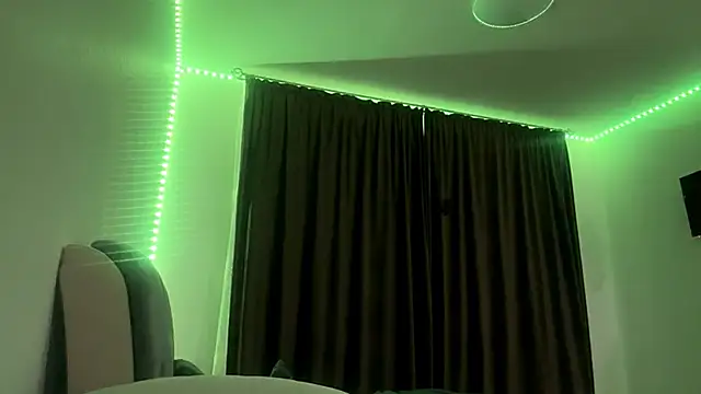 GwenFay online show from September 9, 2025, 4:05 pm