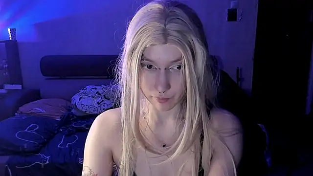 Snapshot of Akira-ivy chatting on March 3, 2026, 6:59 pm Akira-ivy online show from March 3, 2026, 6:59 pm