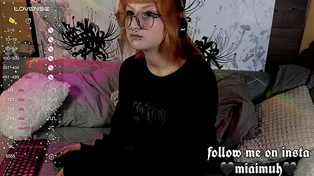 Snapshot of mia__yui chatting on October 13, 2025, 5:53 am mia yui online show from October 13, 2025, 5:53 am