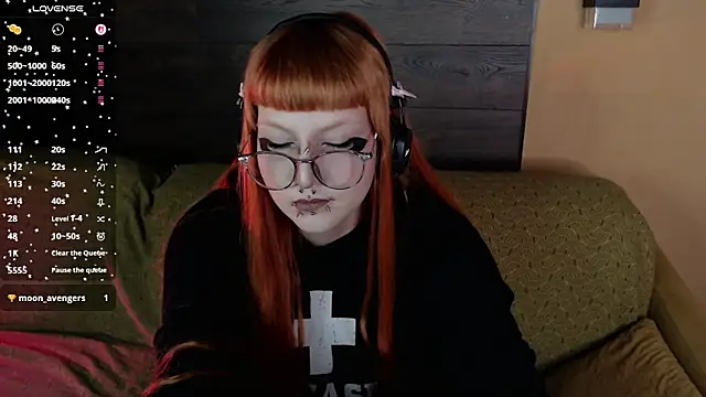 mia  yui online show from March 22, 2026, 7:37 pm