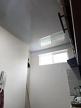 stivenlujan69 online show from November 14, 2025, 1:04 pm