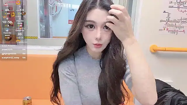 Snapshot of za-02605 chatting on October 25, 2025, 2:17 pm za-02605 online show from October 25, 2025, 2:17 pm