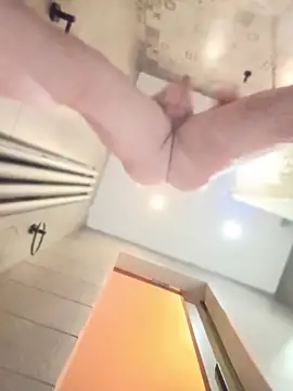 str8matesirishoz online show from April 21, 2026, 1:42 am