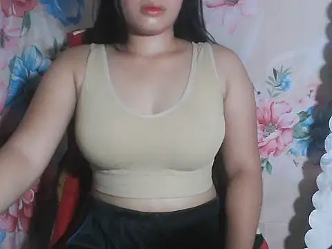 Snapshot of Katie_Winslet chatting on October 18, 2025, 2:24 am Katie Winslet online show from October 18, 2025, 2:24 am