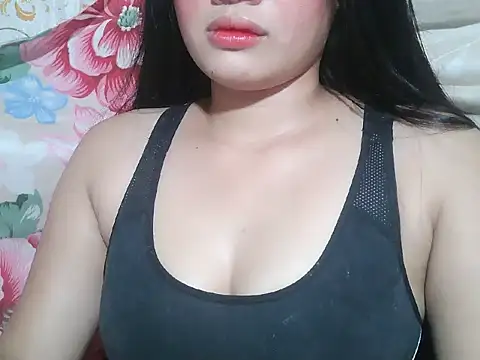 Katie Winslet online show from November 16, 2025, 10:46 pm