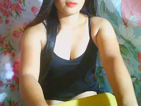 Snapshot of Katie_Winslet chatting on February 15, 2026, 7:51 am Katie Winslet online show from February 15, 2026, 7:51 am