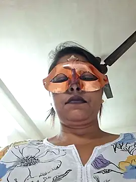 SIMIHOT online show from December 5, 2025, 10:03 am