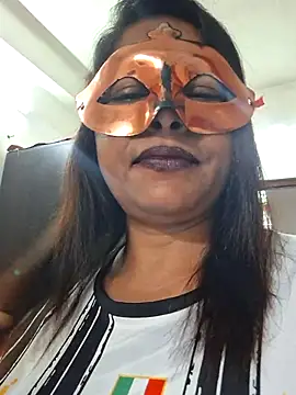 SIMIHOT online show from November 12, 2025, 9:13 am