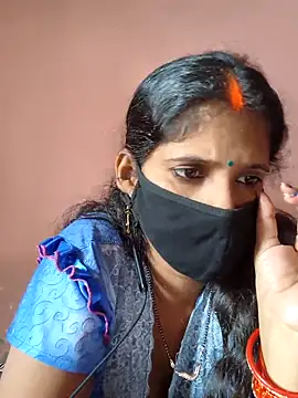 Sonalihot  online show from October 31, 2025, 7:49 am