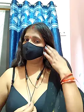 Sonalihot  online show from October 6, 2025, 4:57 am