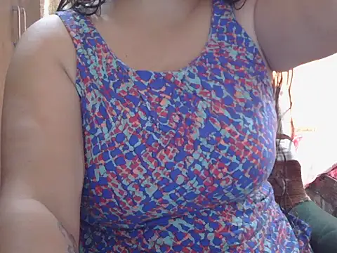 Snapshot of Roxy_sweety_ chatting on October 8, 2025, 5:20 am Roxy sweety online show from October 8, 2025, 5:20 am