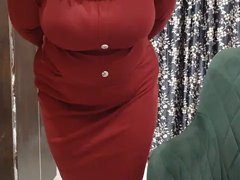 Snapshot of Roxy_sweety_ chatting on September 24, 2025, 5:08 pm Roxy sweety online show from September 24, 2025, 5:08 pm