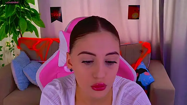 Snapshot of ViolaParkerss chatting on October 29, 2025, 9:08 am ViolaParkerss online show from October 29, 2025, 9:08 am