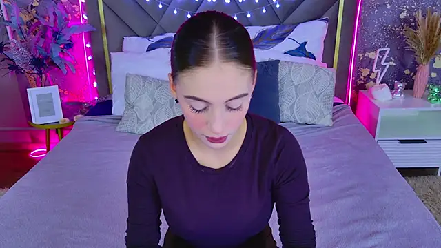 Snapshot of ViolaParkerss chatting on October 17, 2025, 5:22 am ViolaParkerss online show from October 17, 2025, 5:22 am