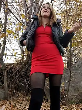 Snapshot of YOOUR_EVAA chatting on October 18, 2025, 10:50 am YOOUR EVAA online show from October 18, 2025, 10:50 am